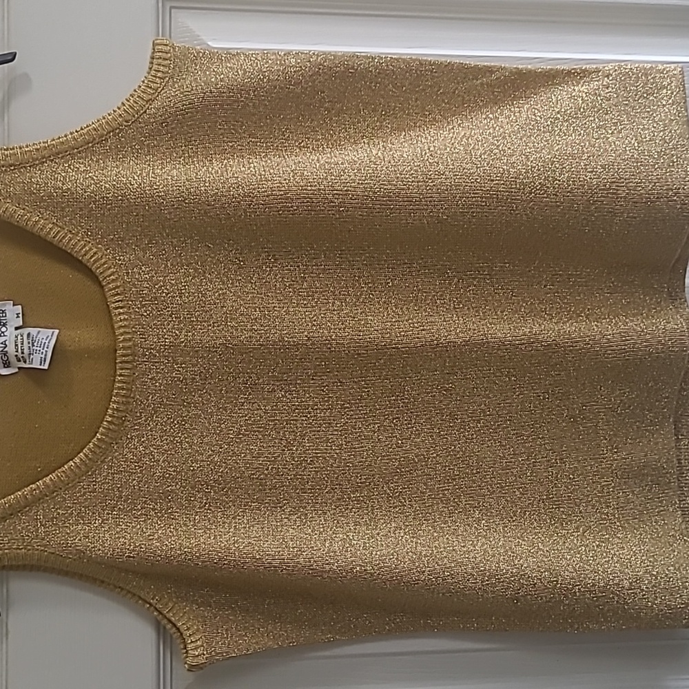 Regina Porter top